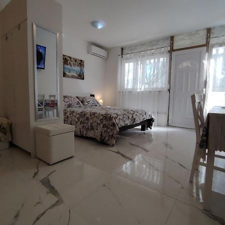 פורץ Studio-Apartman Ella מראה חיצוני תמונה