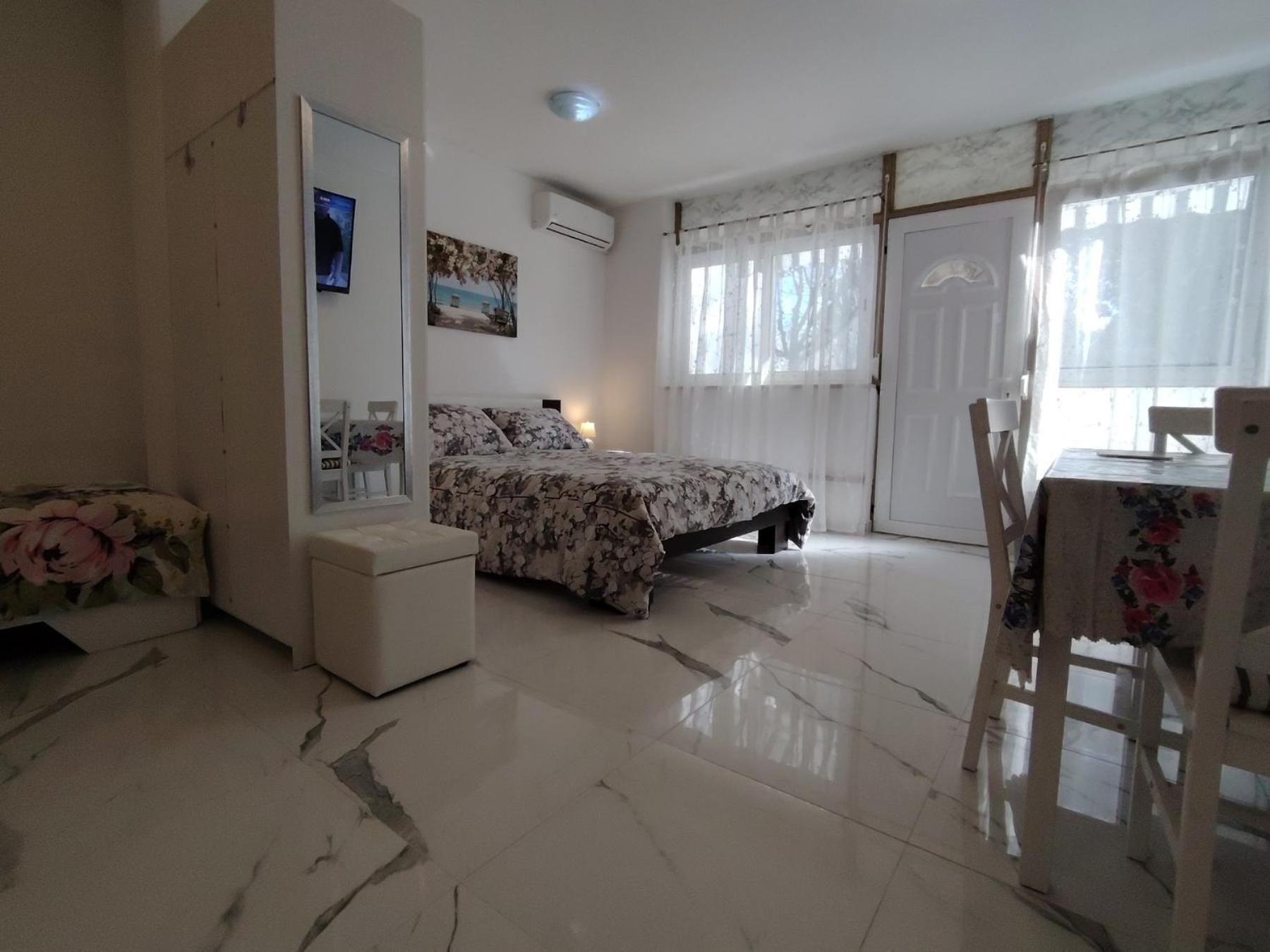 פורץ Studio-Apartman Ella מראה חיצוני תמונה